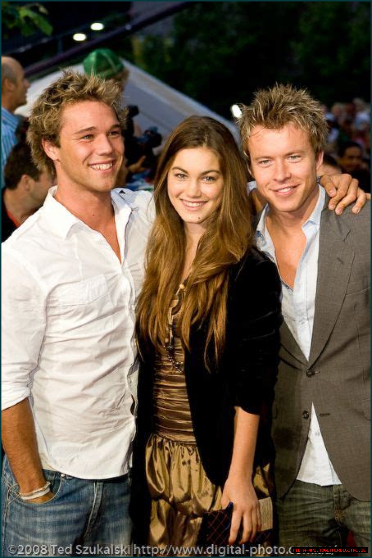 Who is Lincoln Lewis Dating Now? -Past Relationships, Current Relationship Status, Rumours, and Facts